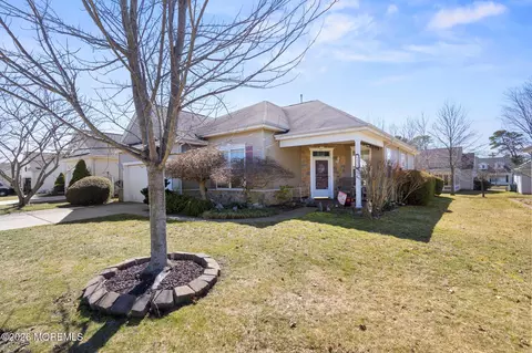 42 Seagull Dr, Little Egg Harbor, NJ 08087