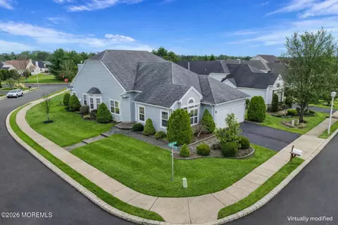 81 Halsted Dr, Manchester, NJ 08759