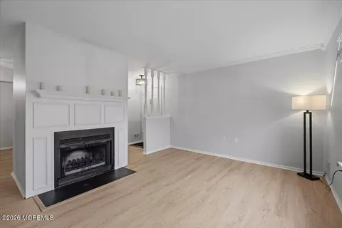 405 Wellington Pl, Matawan, NJ 07747