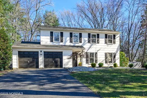 37 Friar Ln, Freehold, NJ 07728