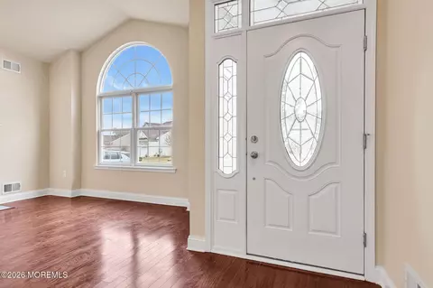 Entry Way - 107 Brigantine Blvd, Waretown, NJ 08758 photo 2 of 3