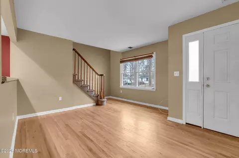 Living - 9 Forecastle Way, Waretown, NJ 08758 photo 2 of 5