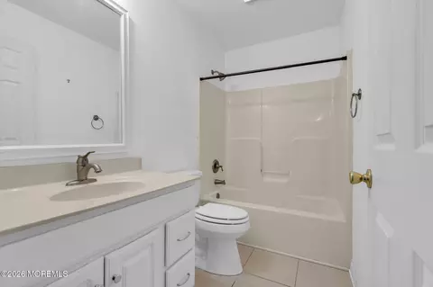 Bath - 9 Forecastle Way, Waretown, NJ 08758 photo 4 of 4
