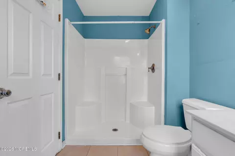 Bath - 9 Forecastle Way, Waretown, NJ 08758 photo 3 of 4