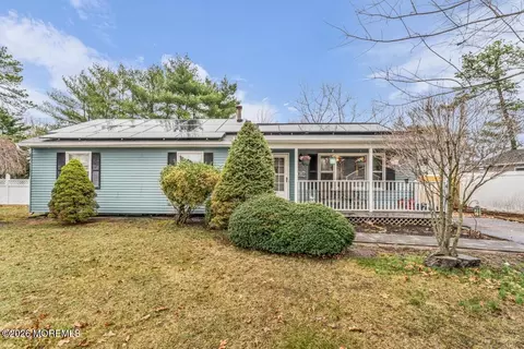 462 Champlain St, Toms River, NJ 08757