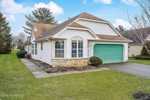 3349 Deep River Ln, Toms River, NJ 08755