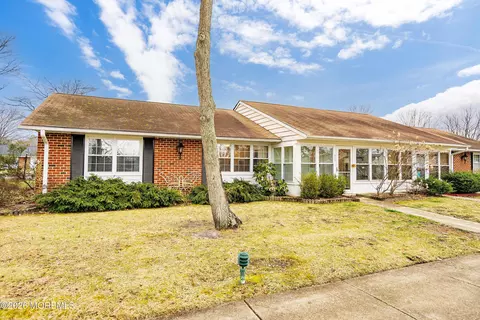 812 Dumbarton Dr # A, Lakewood, NJ 08701