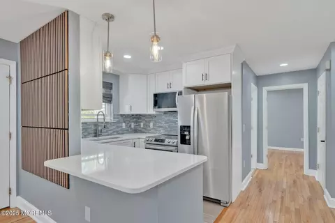 75 Wharfside Dr, Monmouth Beach, NJ 07750