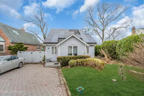 536 Princeton Ave, Brick, NJ 08724