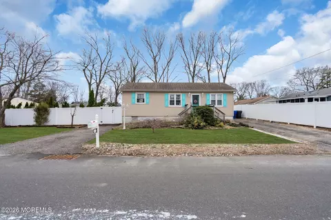 965 Gloucester Ave, Brick, NJ 08723 photo 2