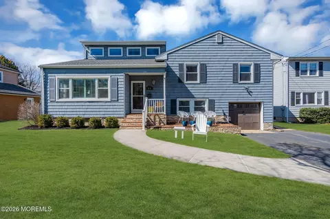 40 Mccarter Ave, Fair Haven, NJ 07704