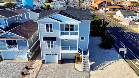 113 New Brunswick Ave, Lavallette, NJ 08735