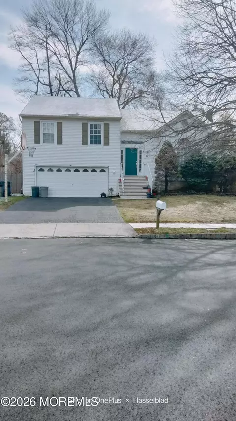 53 Sami Dr, Howell, NJ 07731