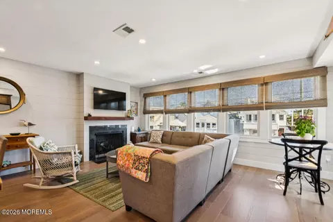 108 E 27th St, Ship Bottom, NJ 08008 photo 8