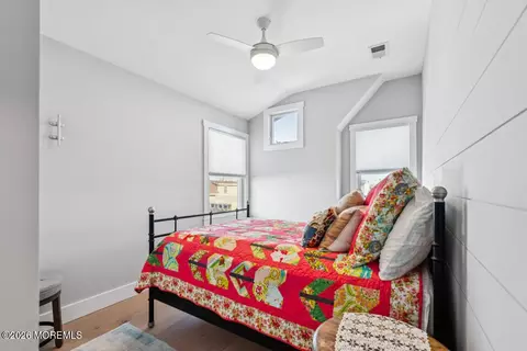 108 E 27th St, Ship Bottom, NJ 08008 photo 17