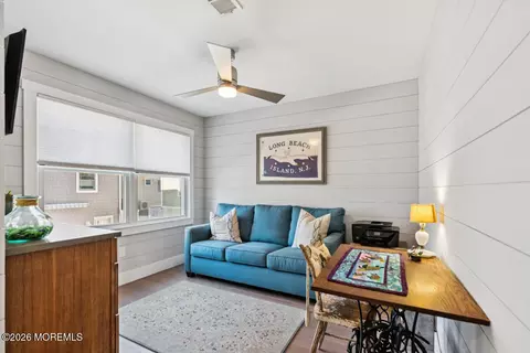 108 E 27th St, Ship Bottom, NJ 08008 photo 9