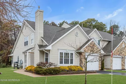 Exterior - 701 Carnation Dr, Brick, NJ 08724 photo 2 of 5