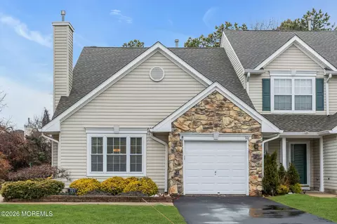 701 Carnation Dr, Brick, NJ 08724