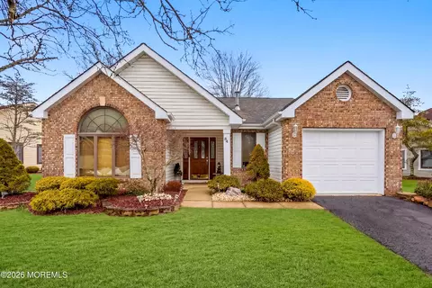 54 Caldwell Ter, Marlboro, NJ 07746