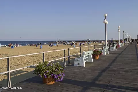 200 1st Ave, Avon By The Sea, NJ 07717