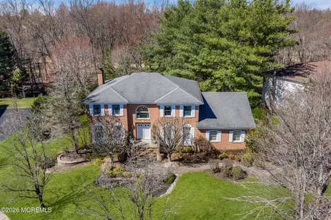 37 Carrie Dr, Marlboro, NJ 07746