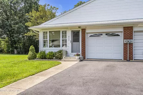 614 Willow Ln #A, Whiting, NJ 08759