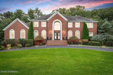 6 Tricorne Ct, Holmdel, NJ 07733