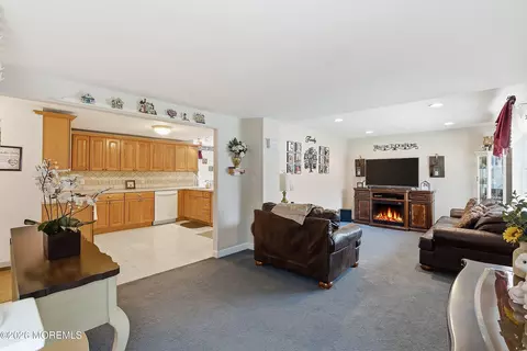 219 Stuart St, Howell, NJ 07731 photo 9