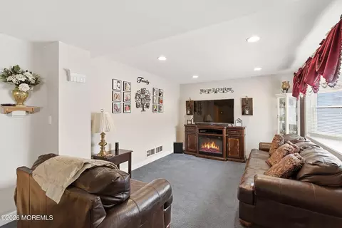 219 Stuart St, Howell, NJ 07731 photo 10