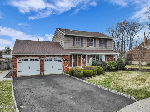 29 Holly Park Dr, South Plainfield, NJ 07080