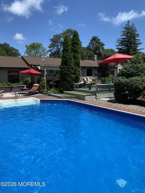 Exterior - 288 Virginia Dr, Brick, NJ 08723 photo 6 of 8