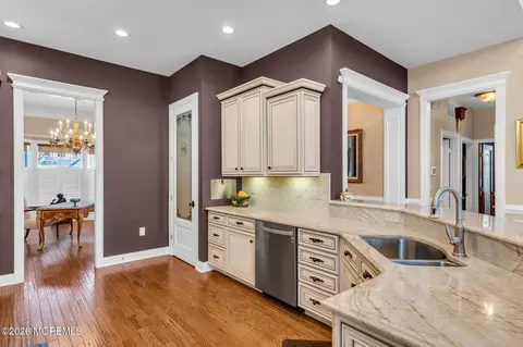 Kitchen - 35 Dunberry Dr, Forked River, NJ 08731 photo 3 of 14