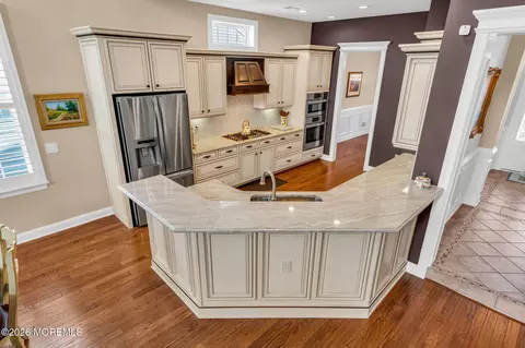 Kitchen - 35 Dunberry Dr, Forked River, NJ 08731 photo 10 of 14