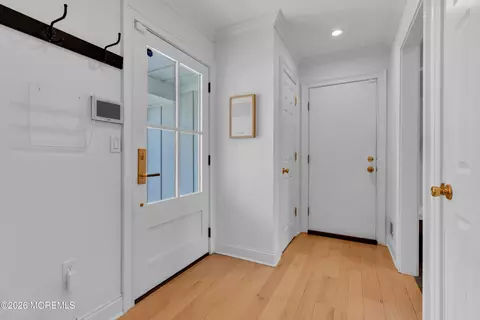 Entry Way - 4 Constitution Dr, Leonardo, NJ 07737 photo 7 of 8