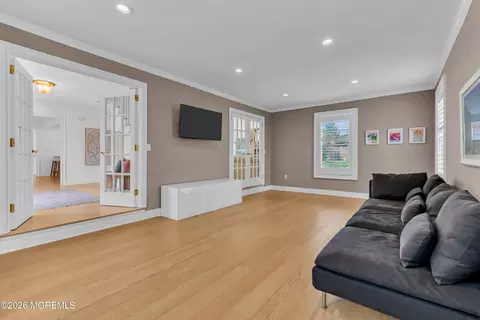 Living - 4 Constitution Dr, Leonardo, NJ 07737 photo 4 of 4