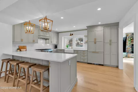 Kitchen - 4 Constitution Dr, Leonardo, NJ 07737 photo 1 of 6