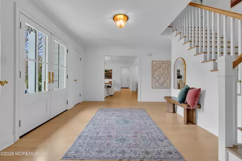 Entry Way - 4 Constitution Dr, Leonardo, NJ 07737 photo 4 of 8