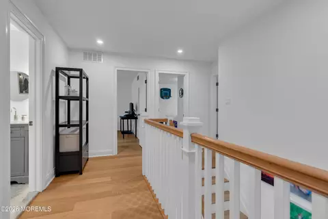 Entry Way - 4 Constitution Dr, Leonardo, NJ 07737 photo 6 of 8