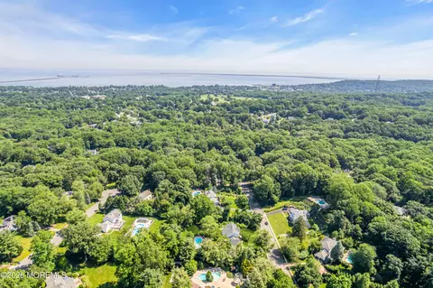 View/Area - 4 Constitution Dr, Leonardo, NJ 07737 photo 4 of 4