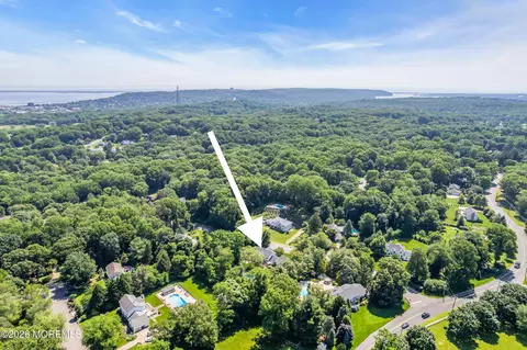 View/Area - 4 Constitution Dr, Leonardo, NJ 07737 photo 3 of 4