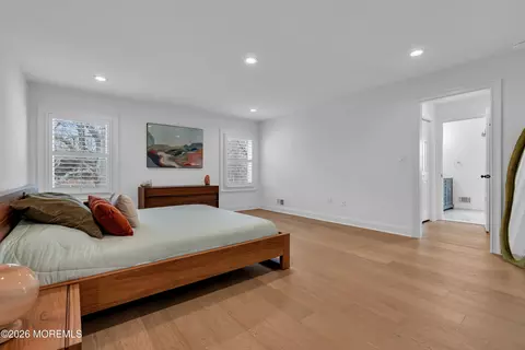 Bedroom - 4 Constitution Dr, Leonardo, NJ 07737 photo 1 of 10