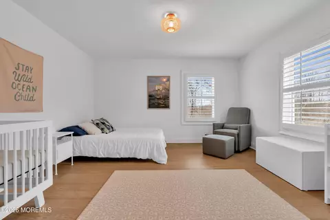 Bedroom - 4 Constitution Dr, Leonardo, NJ 07737 photo 6 of 10