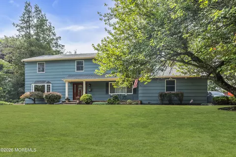 187 Coachman Dr N, Freehold, NJ 07728