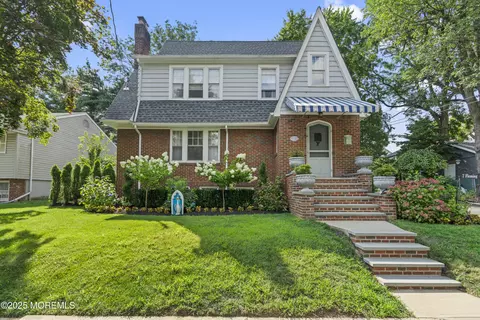 7 Fleming Ter, Maplewood, NJ 07040