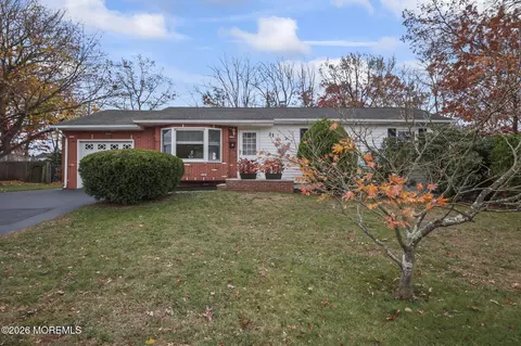 31 Southport Dr, Howell, NJ 07731