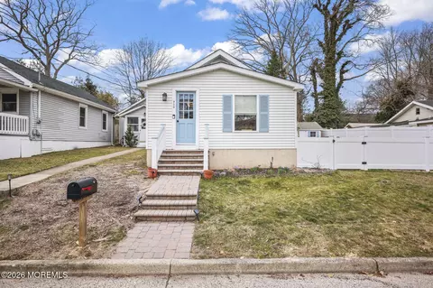 939 Woodland Ave, West Belmar, NJ 07719