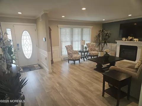 23 Twyford Ln, Manchester, NJ 08759
