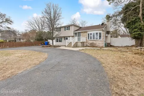 346 Heritage Dr, Brick, NJ 08723