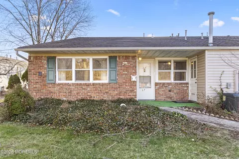 37 Haven Dr, Matawan, NJ 07747