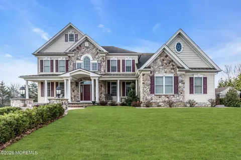 1 Belmont Ct, Monroe, NJ 08831